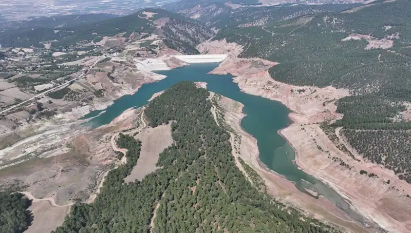 Denizli'de Su Krizi: Doluluk Oranı Yüzde 23'e Düşerken Tasarruf Önlemleri Acil!
