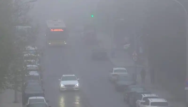 İstanbul'da Sis Alarmı: Hangi Bölgelerde Görüldü ve Ne Yapmalıyız?