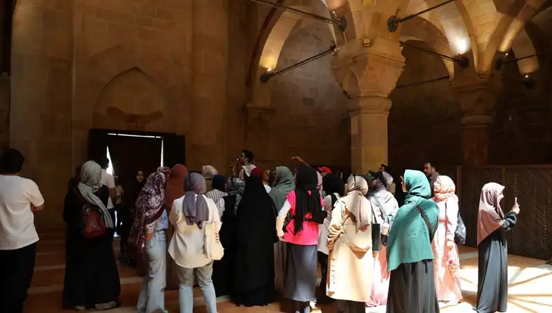 Dünyanın En Yeni Fenomeni: Dilleri Kısır, Kalemleri Kırık Bırakan Olgu