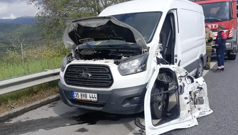 Aydın-İzmir Otoyolu'nda Meydana Gelen Feci Kaza Can Aldı