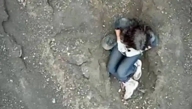 Yanardağın Derinliklerinde Kaybolan Turist, Dört Gün Sonra Acı Haberle Bulundu