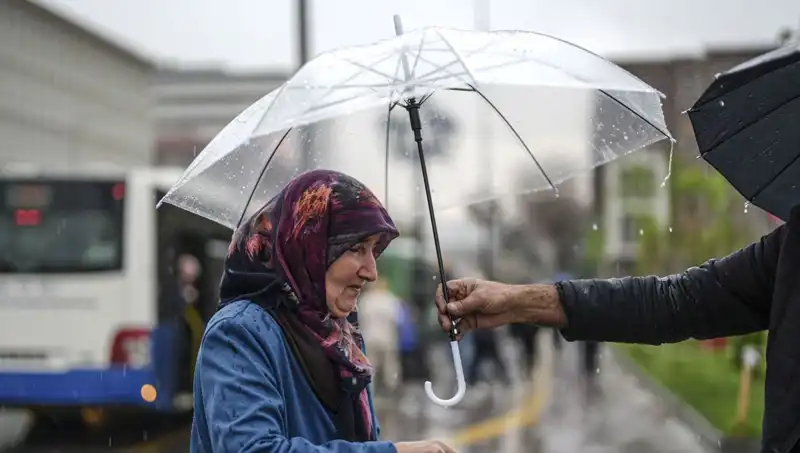 Tüm Türkiye'yi Etkileyecek: Gök Gürültülü Sağanak Yağış Geliyor!