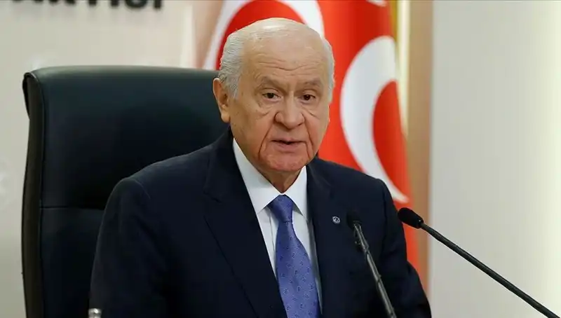 Bahçeli'nin Sağlığıyla İlgili Endişeler: Dezenformasyon mu Gerçek mi?