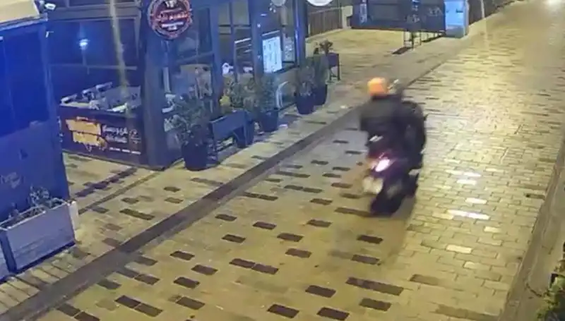 Gece Kulübünde Yaşanan Haraç Saldırısı: Silahlı Tehditler Arkasında Neler Var?