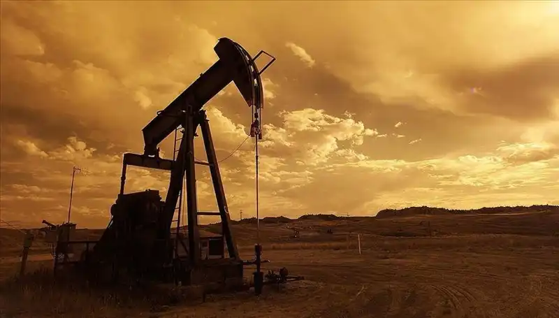 Orta Doğu'da Tırmanan Sıcaklık: Petrol Fiyatları Yükseliyor