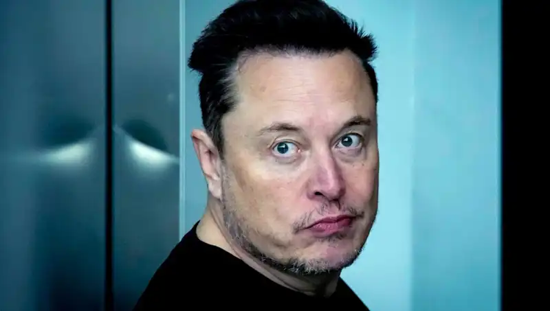 Elon Musk'ın En Büyük Korkusu Gerçek Oluyor: Teknolojik Tehditler ve Gelecek