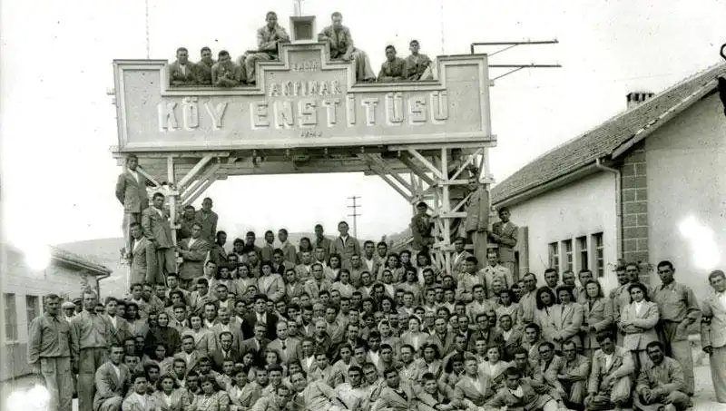 17 Nisan'da Kutlanan Köy Enstitüleri'nin Kuruluş Yıl Dönümü Neden Önemli?