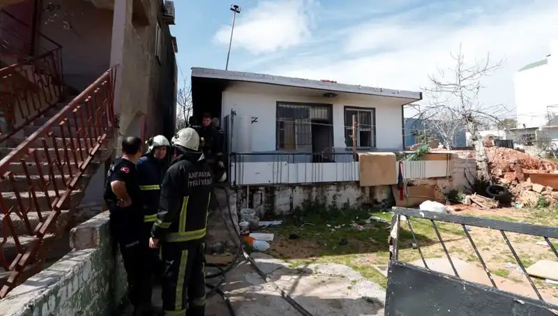 Antalya’da Gecekondu Yangını: Mahallede Korku Dolu Anlar Yaşandı