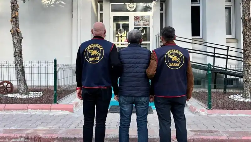 MİT TIR'larının Durdurulmasında Rol Oynayan Emniyet Müdürü Now Firarda Yakalandı