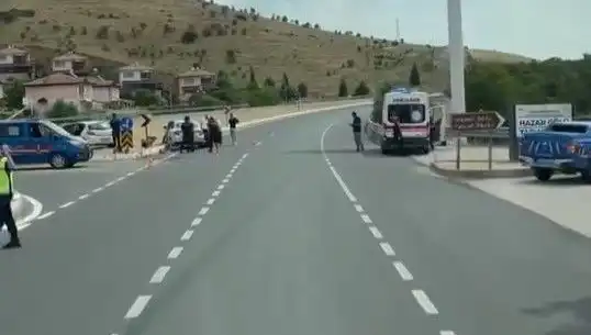 Elazığ’da İki Otomobil Çarpıştı: Kaza Sonrası Yaralılar Hastaneye Kaldırıldı