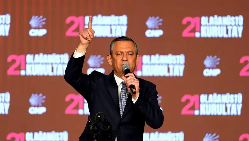 Özgür Özel'in Cunta Sözleri Yargıya Taşındı: Siyasi Sözlerin Sonucu Ne Olacak?