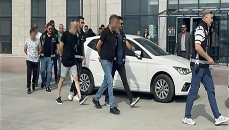 Türkiye'de 36 Bin Kişiye 'Hayal' Satıldı: 10 Milyar Lira Dolandırıcılık Skandalı
