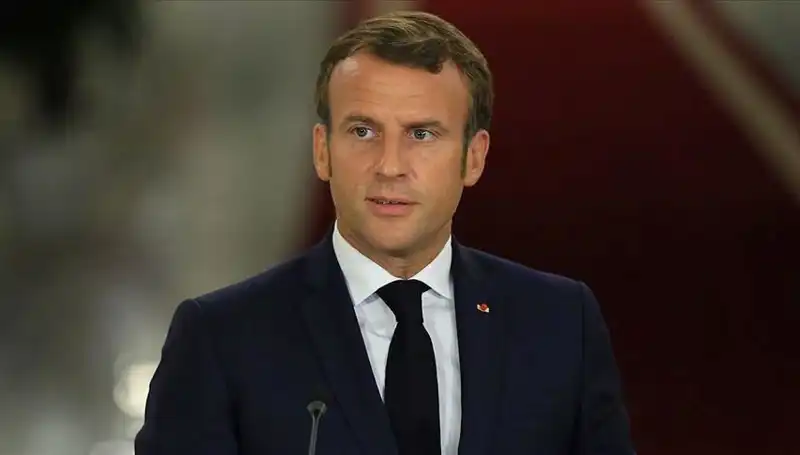 Macron, Avrupa Komutanlarıyla Paris'te Tarihi Bir Zirveye Hazırlanıyor